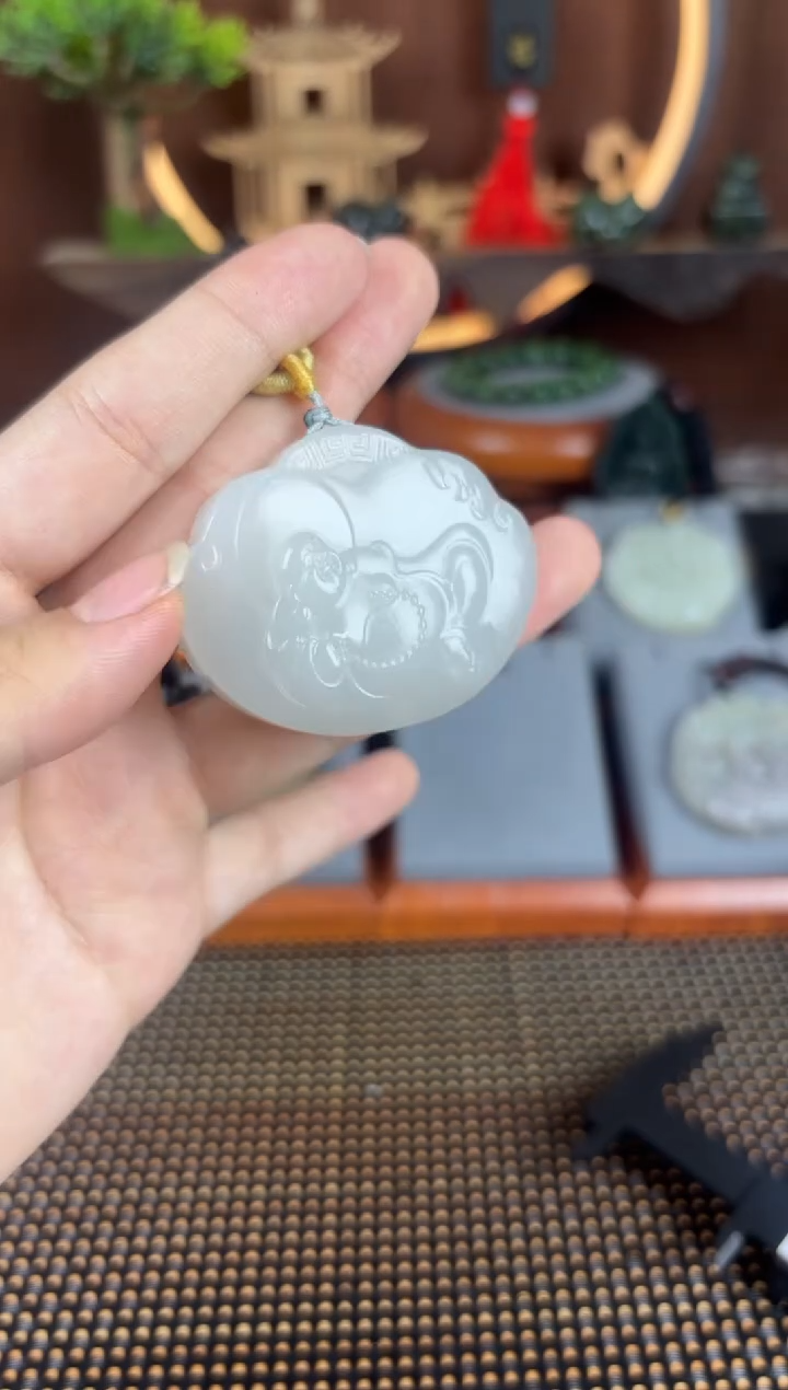 【闪购商品】和田玉颈饰未镶嵌1