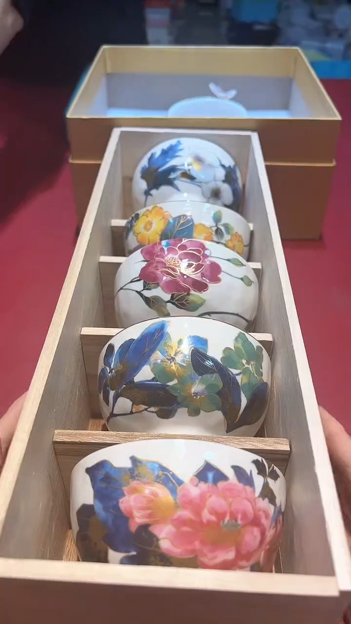 【闪购商品】瓷片锅碗瓢盆一件不剩