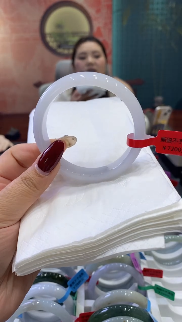 【闪购商品】翡翠手镯未镶嵌多人00172255