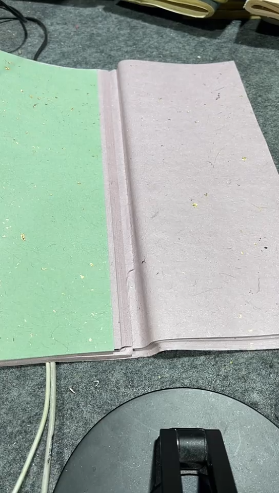 汉**客四尺对开紫色珍珠笺50张