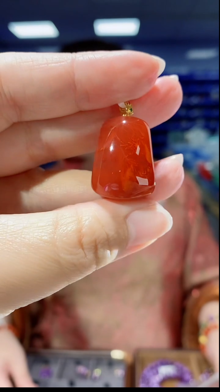 吊坠(不含链)18K金镶嵌南红玛瑙G10059
