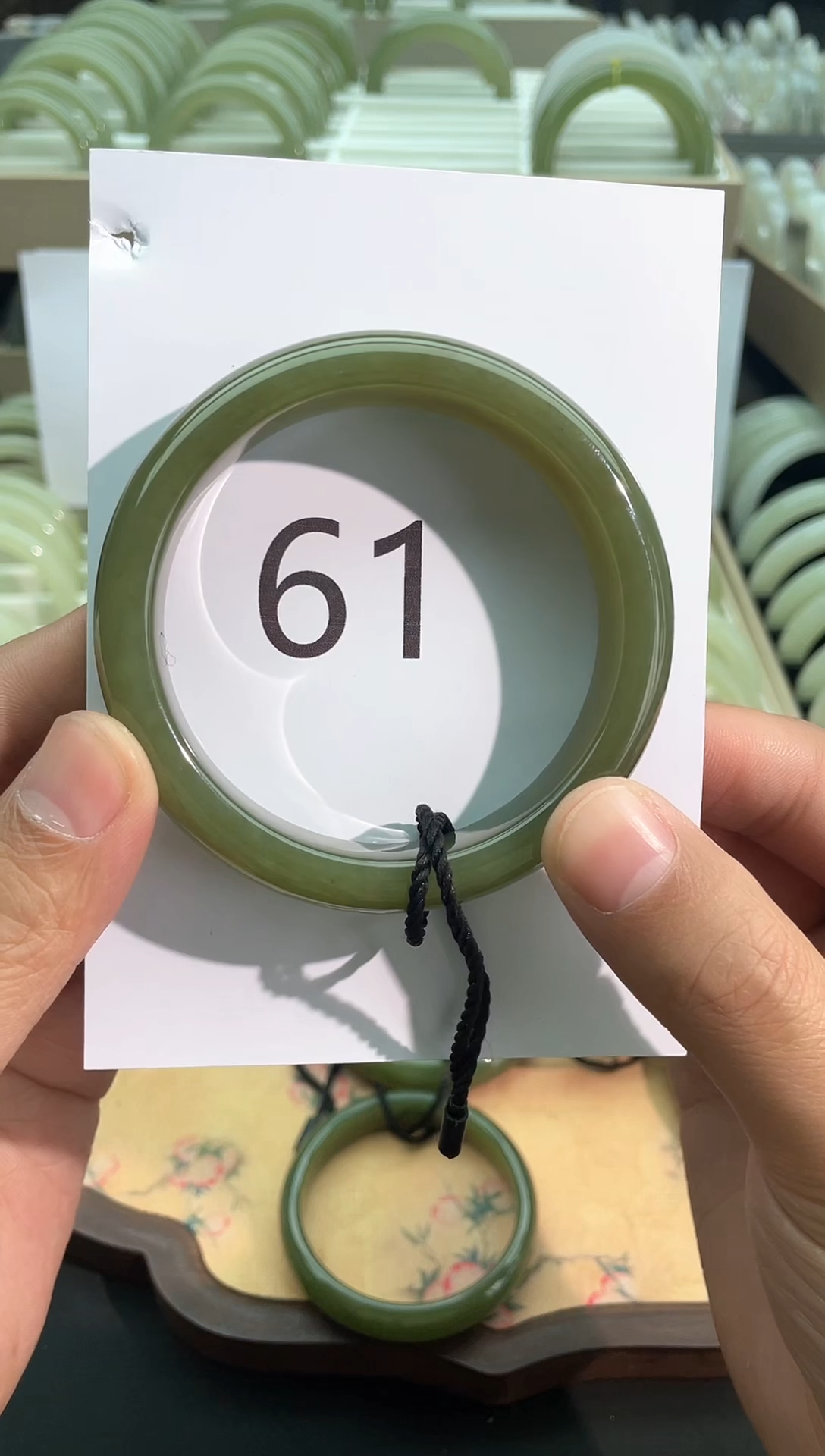 【闪购商品】和田玉手镯未镶嵌翠黄口手镯61圈口多样性发其一