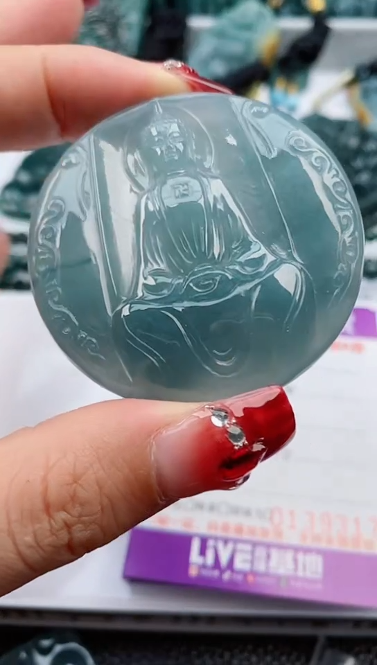 【闪购商品】翡翠颈饰未镶嵌              