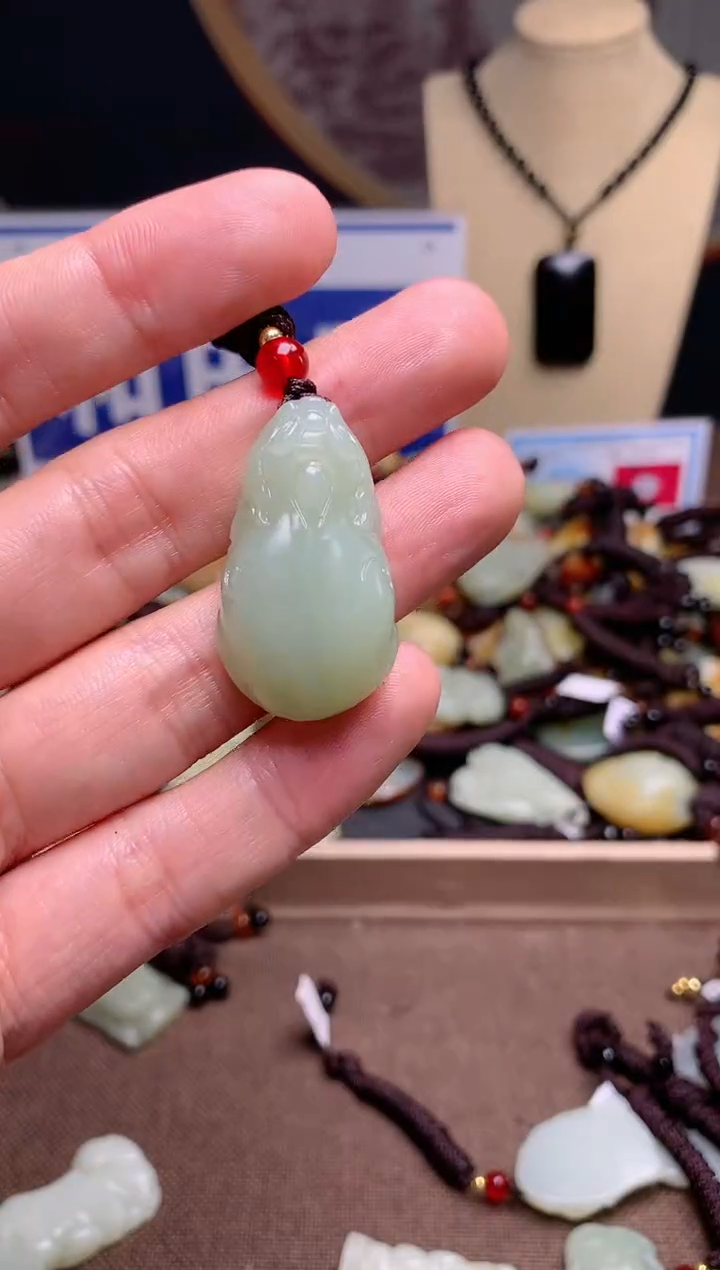 【闪购商品】和田玉颈饰未镶嵌1