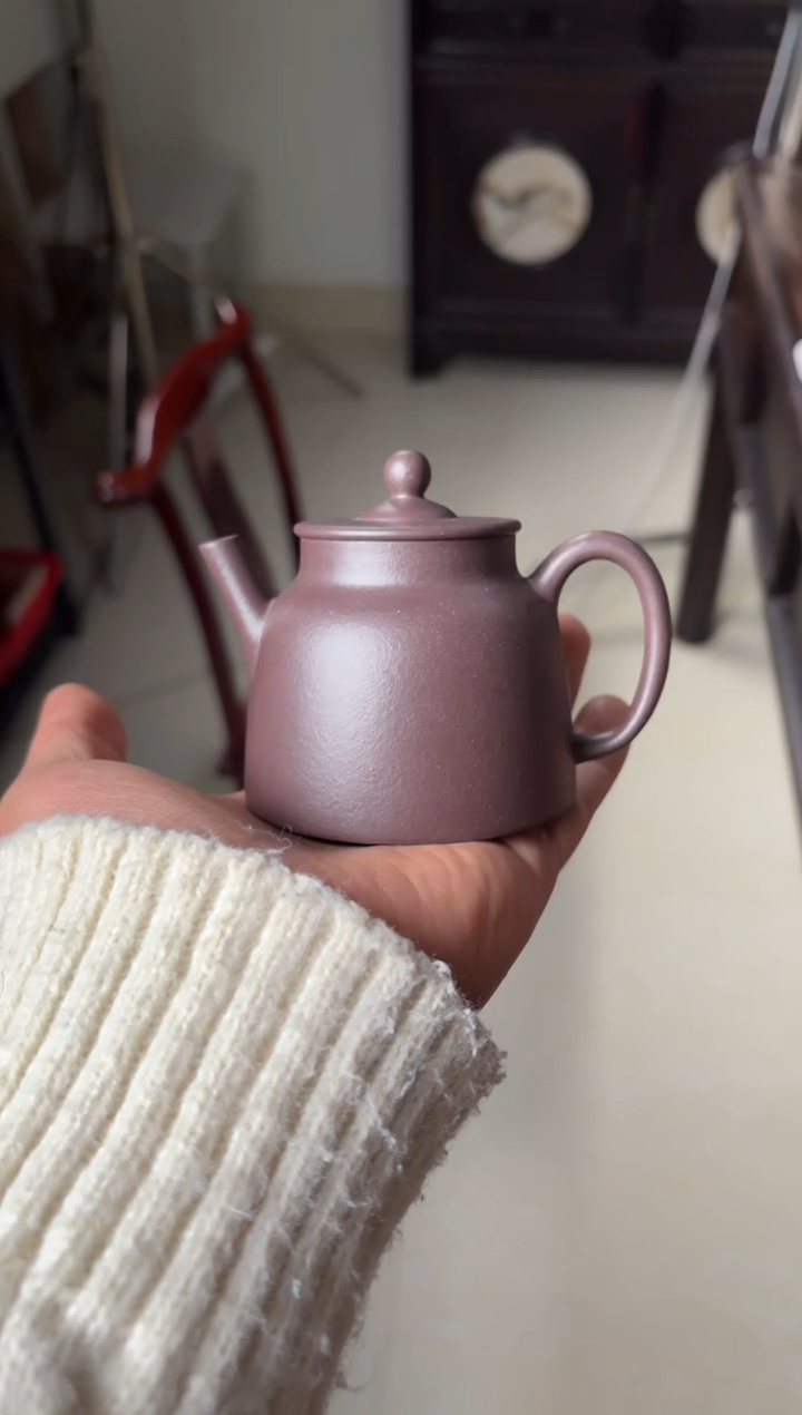 茶壶紫砂石红鱼罩150毫升