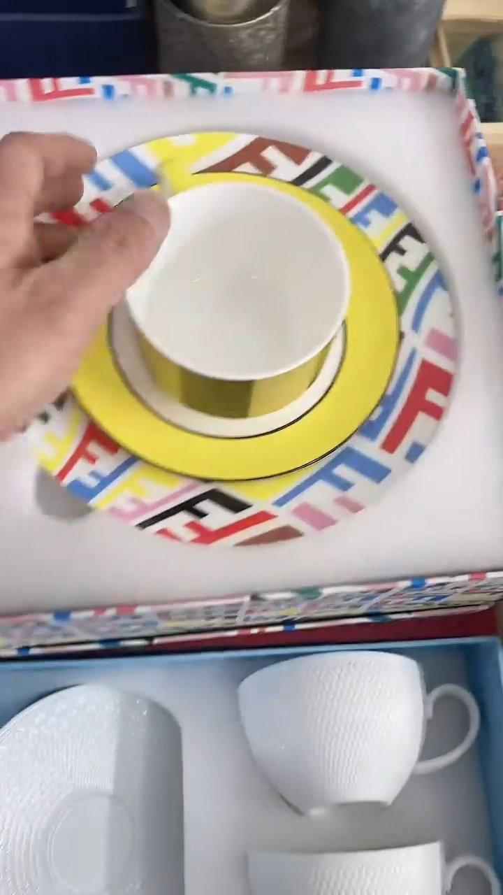 瓷片锅碗瓢盆一件不留@@1