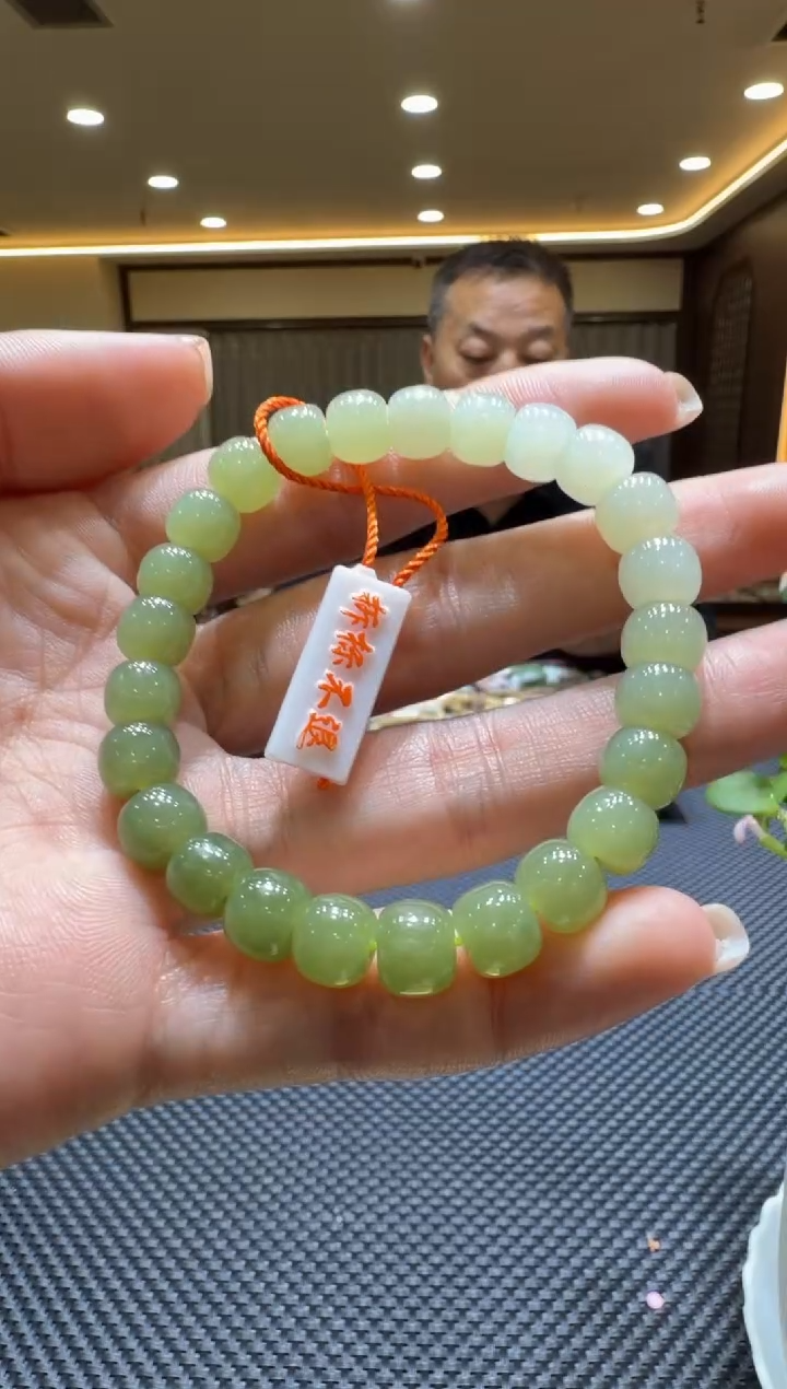 颈饰未镶嵌和田玉手串