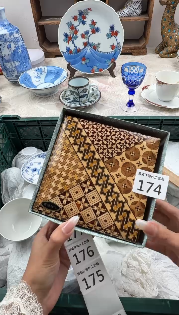 k****子D          174