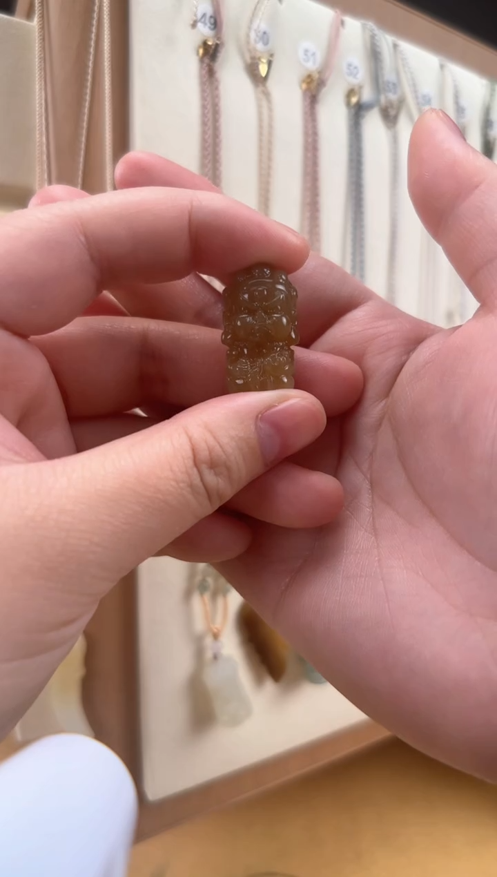 【闪购商品】和田玉颈饰未镶嵌黄财神吊坠