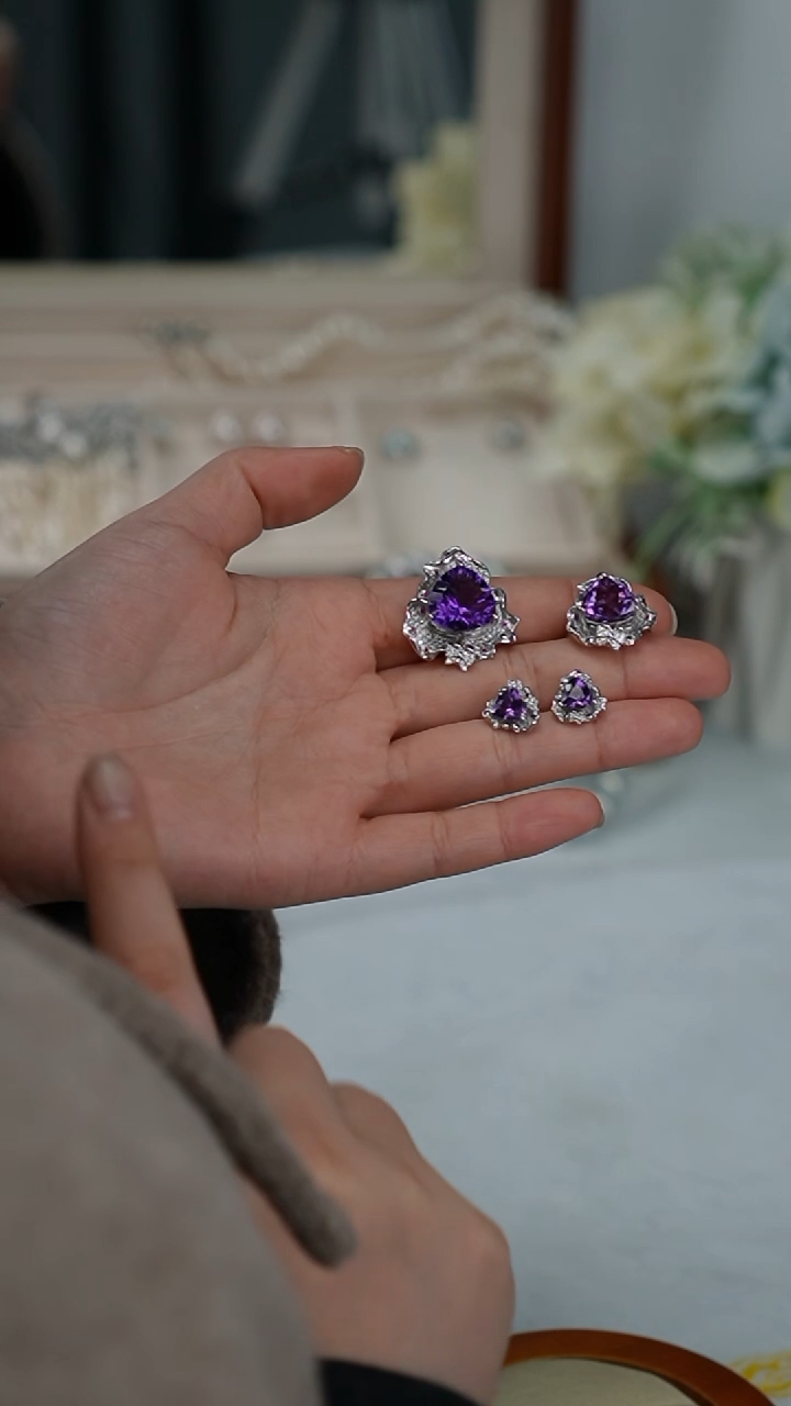 【闪购商品】紫晶项链银S925镶嵌紫晶3件套