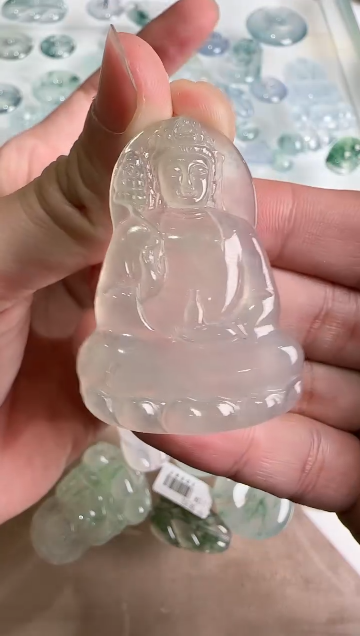 【闪购商品】翡翠吊坠(不含链)未镶嵌··