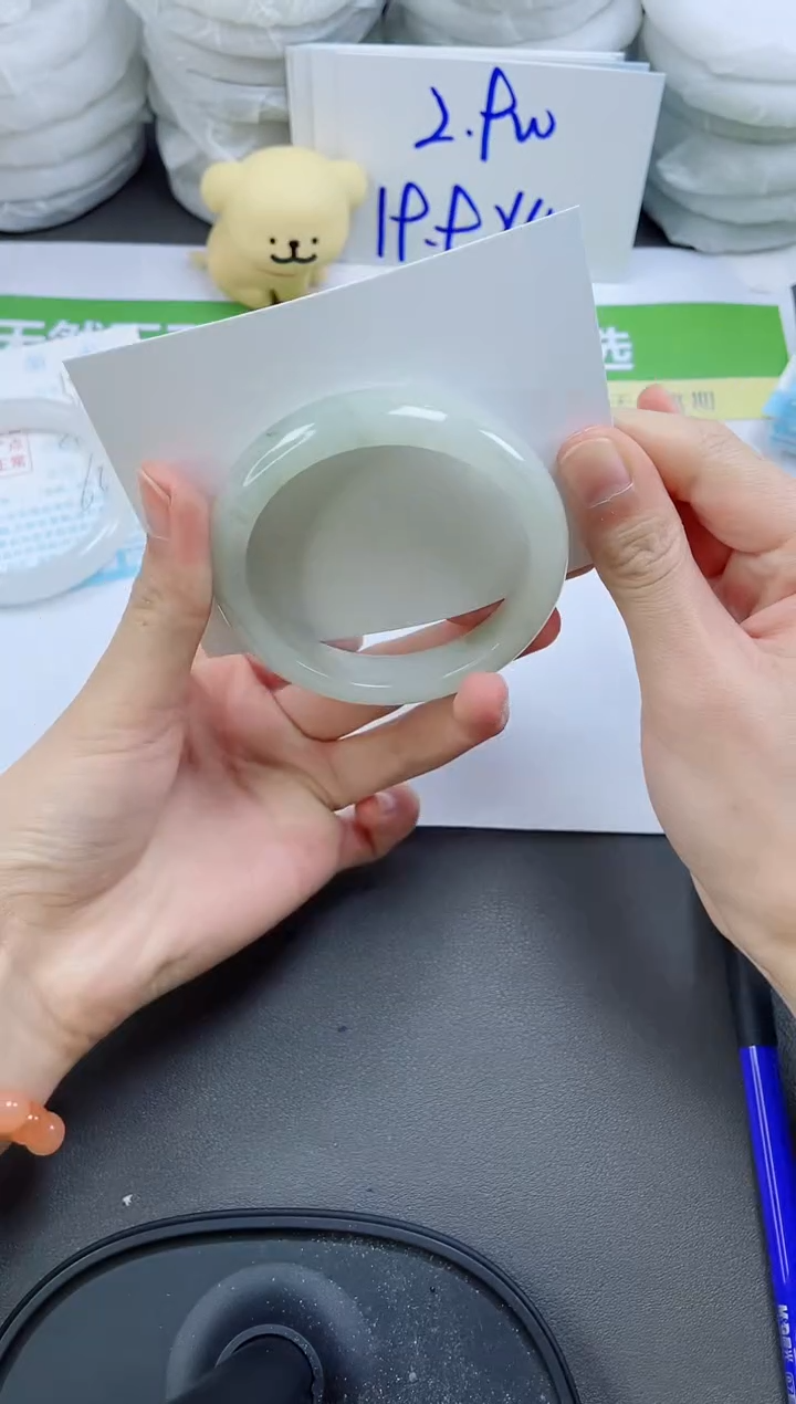 【闪购商品】石英质玉手镯未镶嵌110-54.9