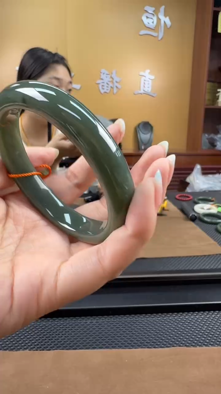 颈饰未镶嵌和田玉手镯62