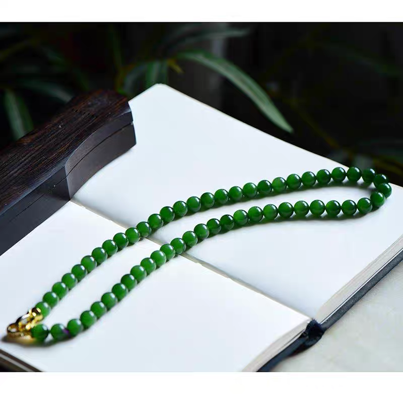 3-1新疆精品天然山料碧玉卡6项链！108颗！