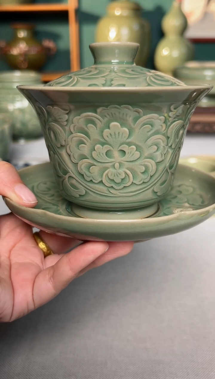 【闪购商品】其他纯手工秘色缠枝牡丹马蹄三才盖碗