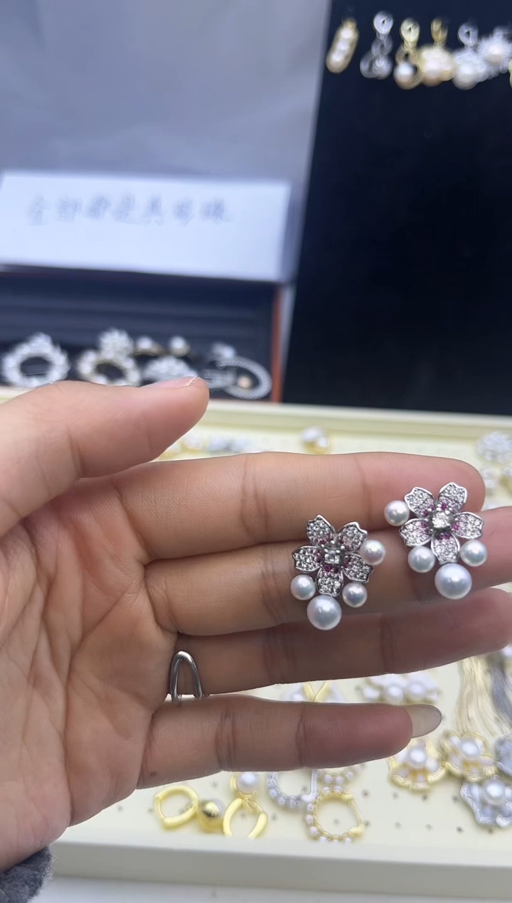 【闪购商品】淡水珍珠耳饰合金樱花