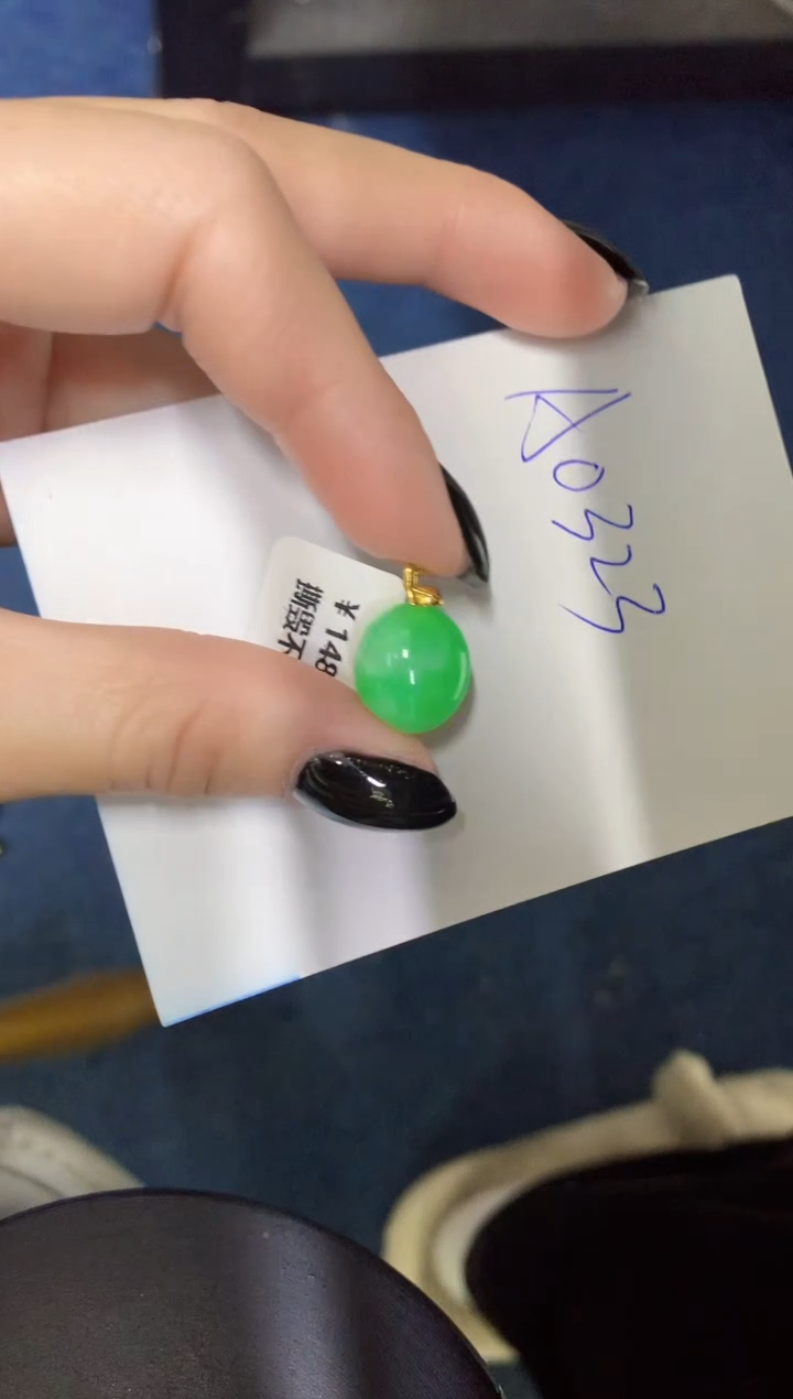 【闪购商品】翡翠颈饰18K金镶嵌0000000000