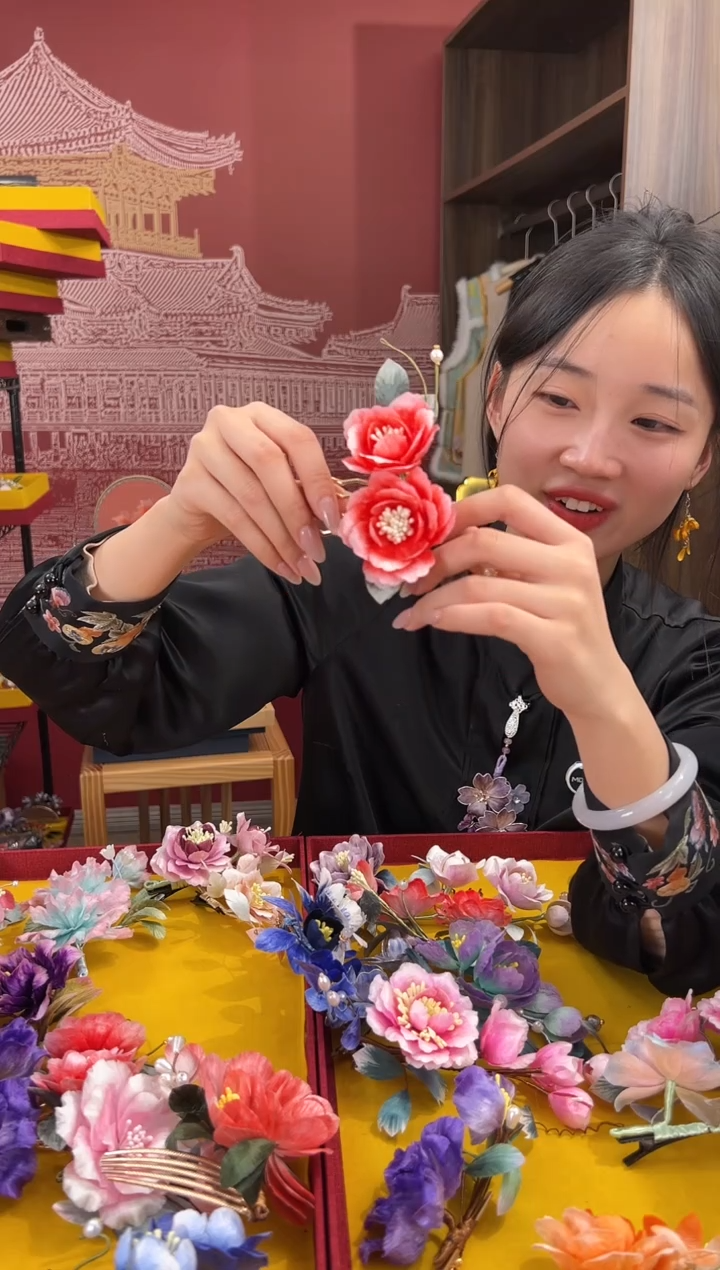 【闪购商品】刺绣非遗绒花（发饰）