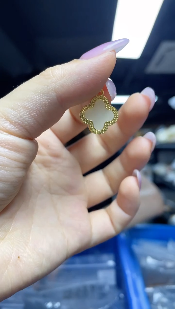 和田玉未镶嵌颈饰（多样性发一件）