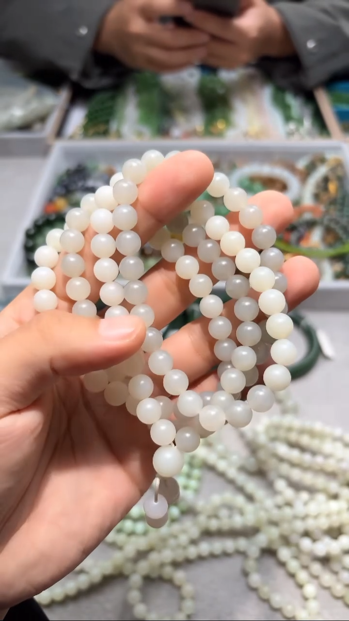 颈饰未镶嵌和田玉新疆长串卡8