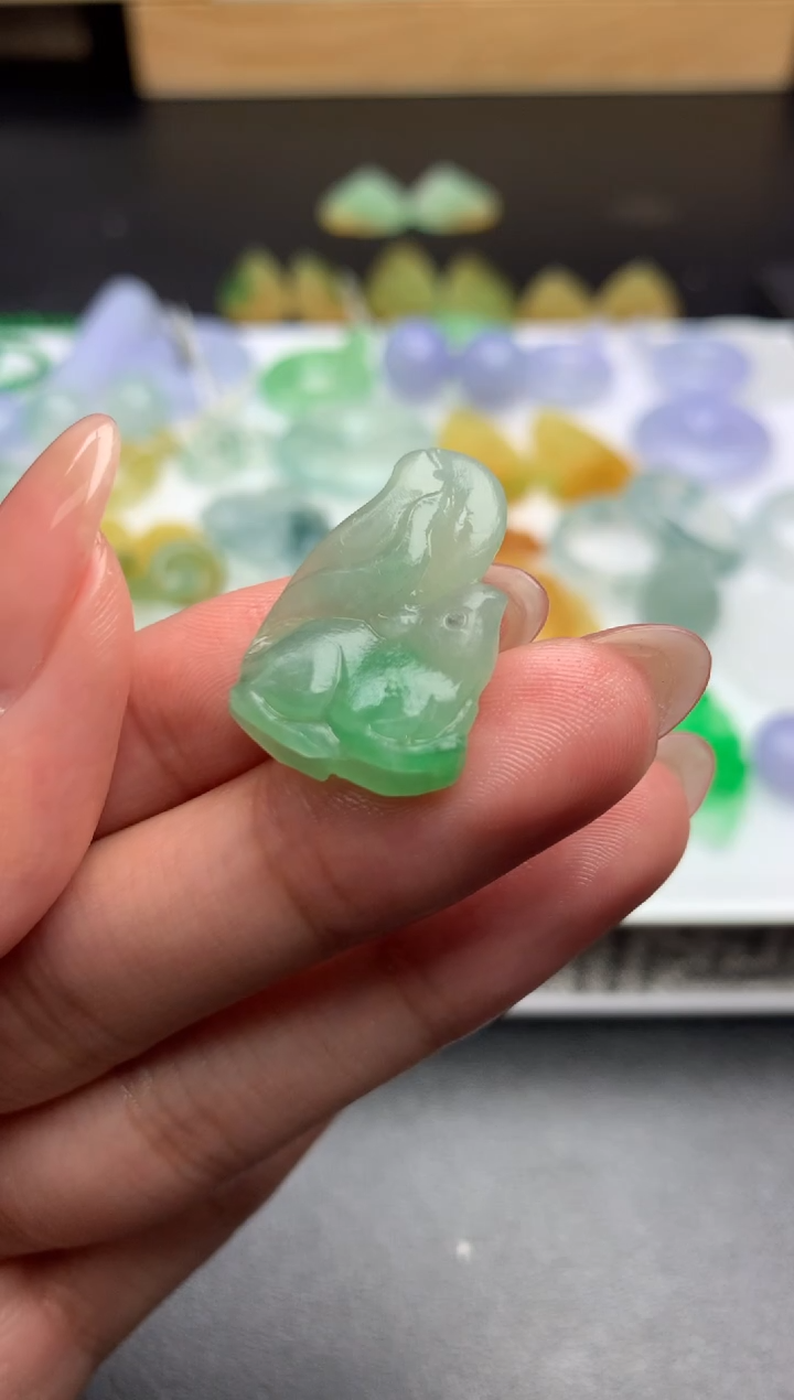 【闪购商品】定制翡翠未镶嵌毛货