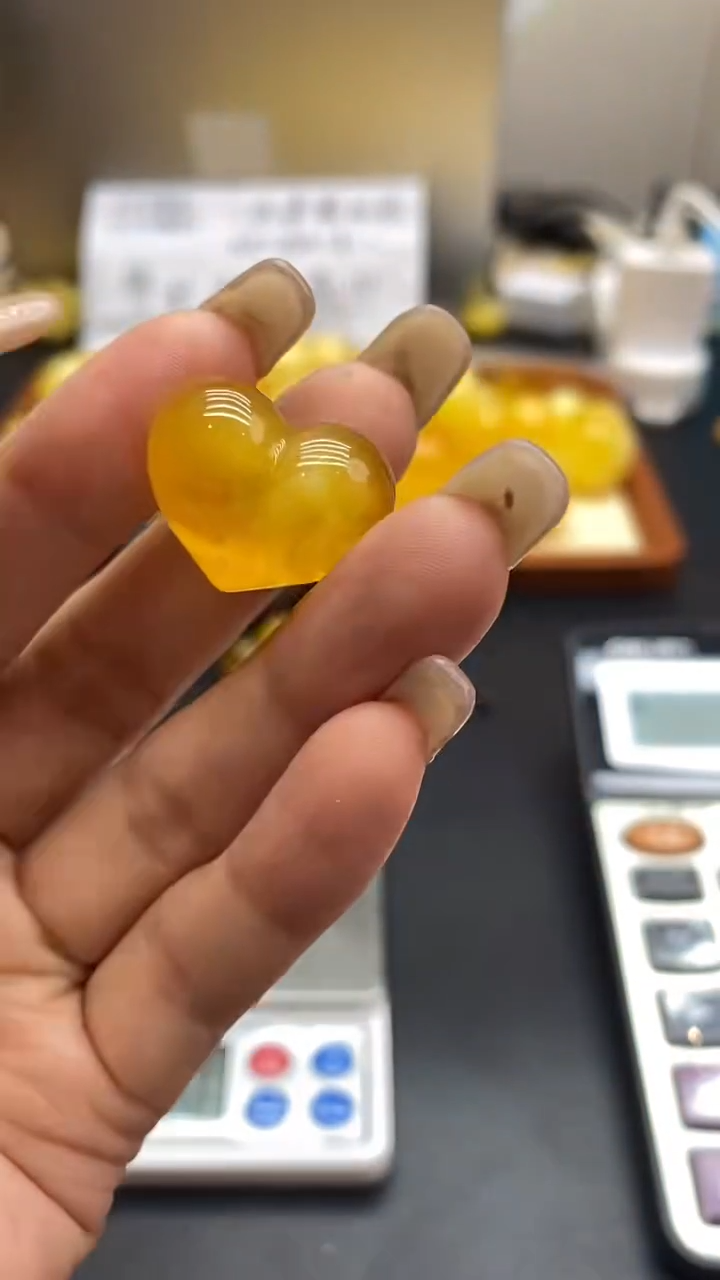 琥珀未镶嵌珠宝奇石1626