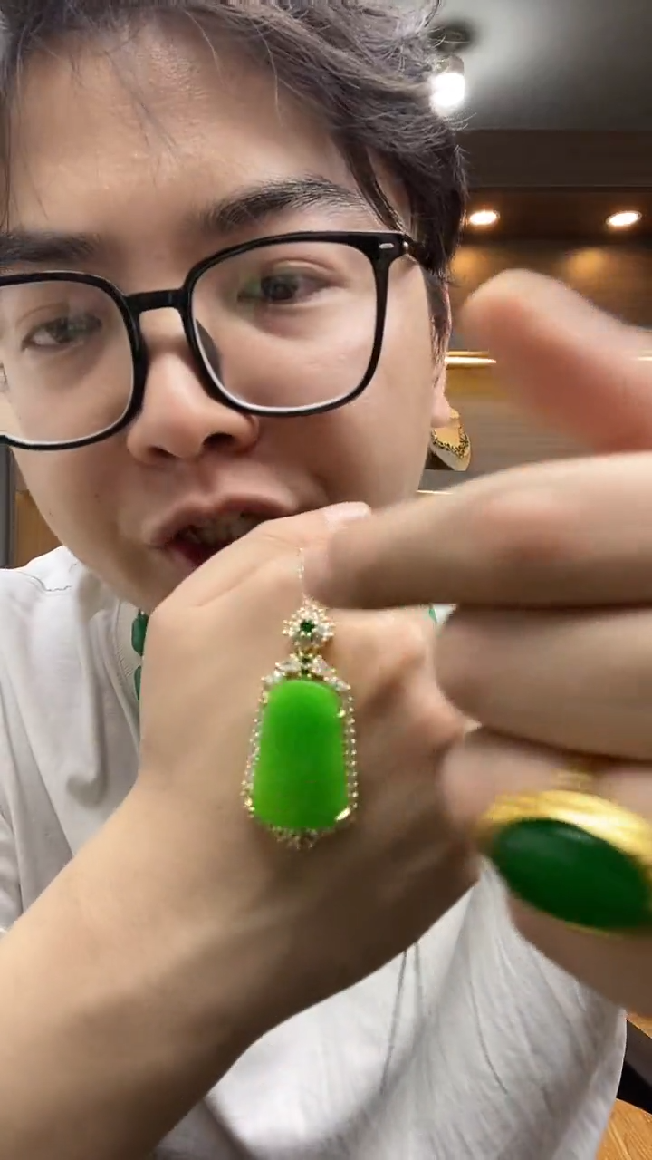 翡翠未镶嵌吊坠(赠链)【浠家定制】缅料高端豪镶无事牌