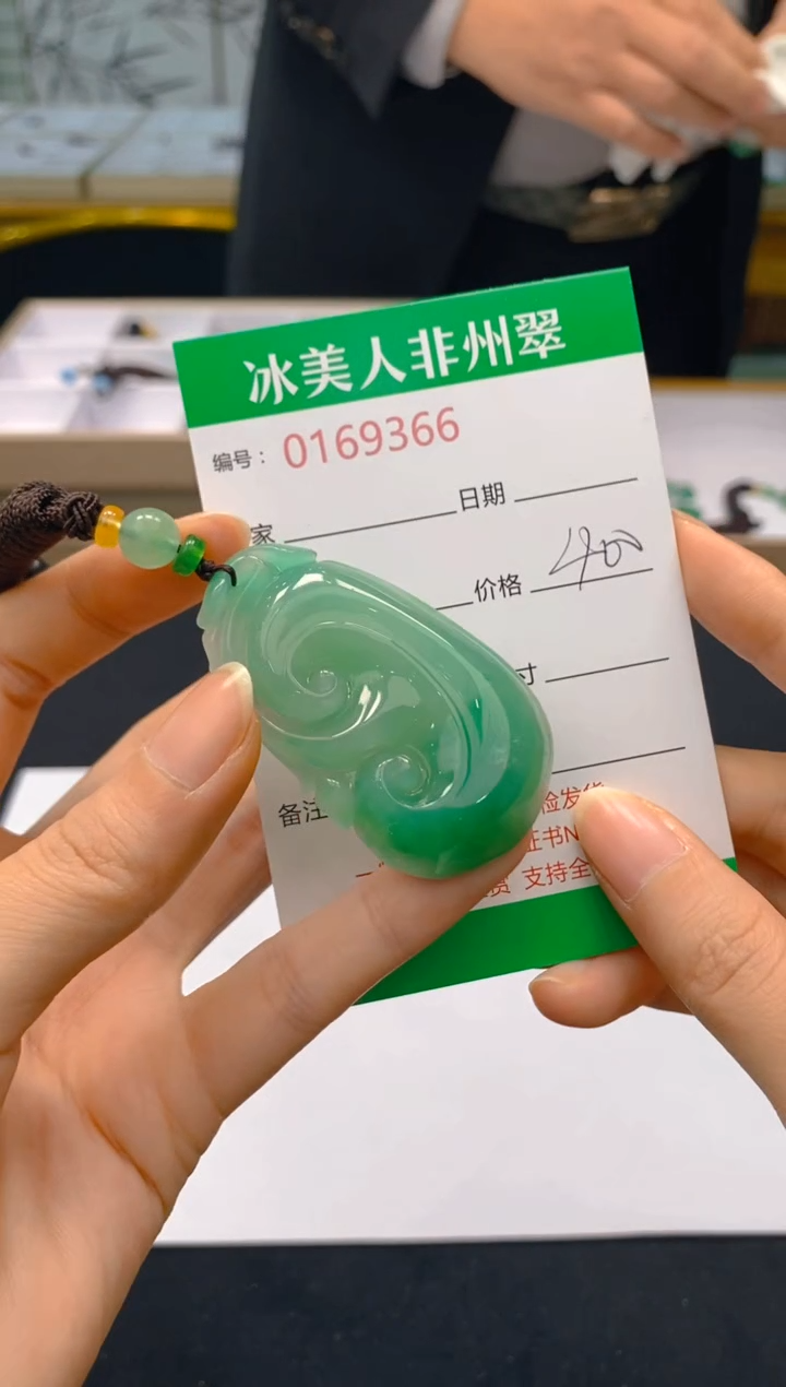 【闪购商品】石英质玉颈饰未镶嵌366