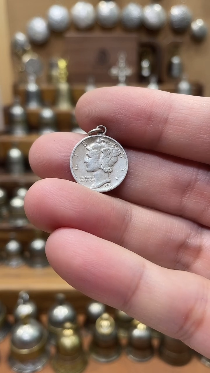 任*峰小飞人银币吊坠