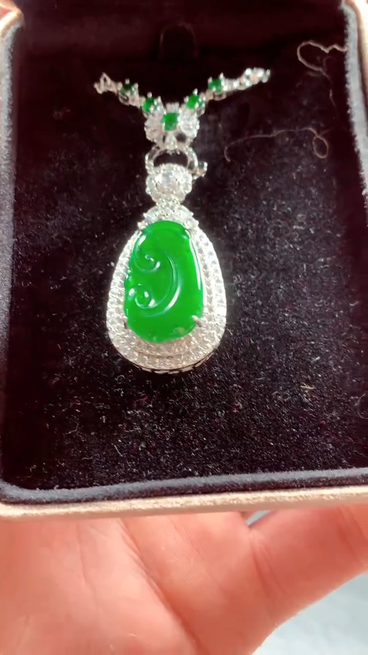 【闪购商品】定制翡翠未镶嵌N多样性发货拍一发一