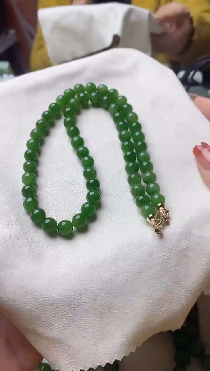 颈饰未镶嵌和田玉项链