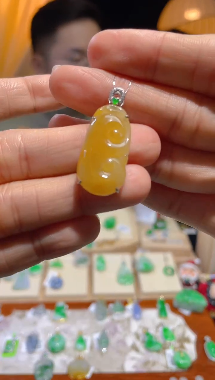 【闪购商品】翡翠颈饰18K金镶嵌假一赔三