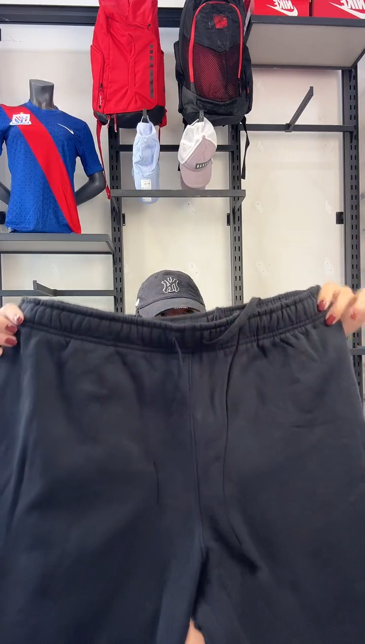 224·编码 耐克卫衣服饰过款为准 尺码