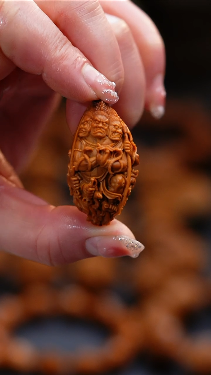 【闪购商品】橄榄核吊坠橄榄核