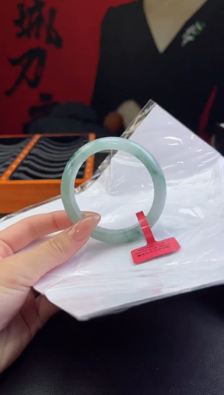 【闪购商品】翡翠手镯未镶嵌翡翠手镯1