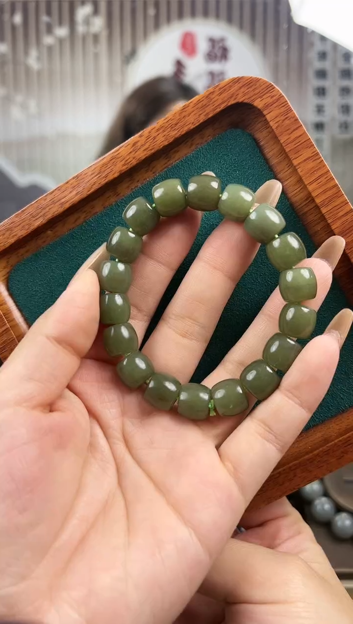 【闪购商品】和田玉手串未镶嵌青黄口齐切手串12