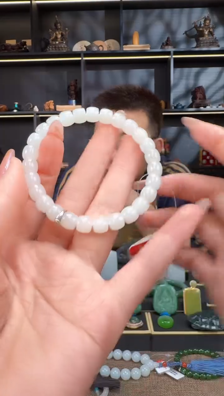 【闪购商品】和田玉1未镶嵌8mm金山极致手串