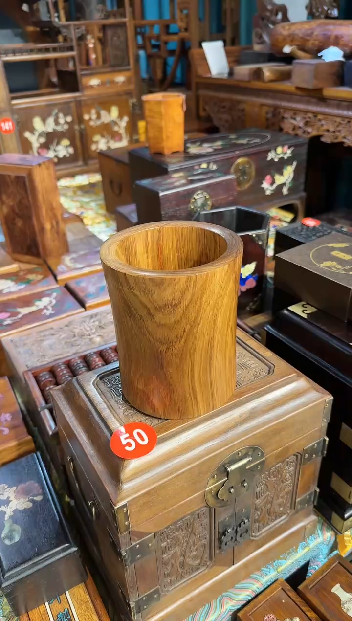 【闪购商品】木木艺2黄花梨花纹笔筒358.88888