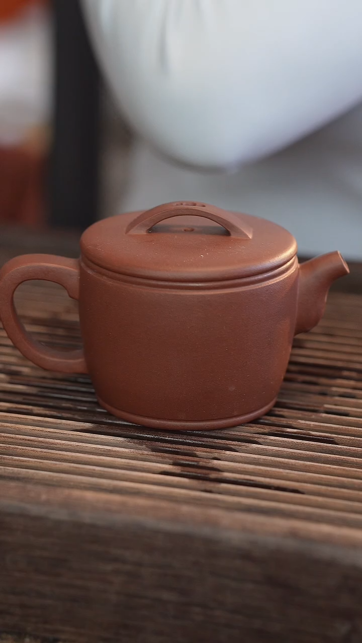 茶壶紫砂汉瓦 半手工 230cc