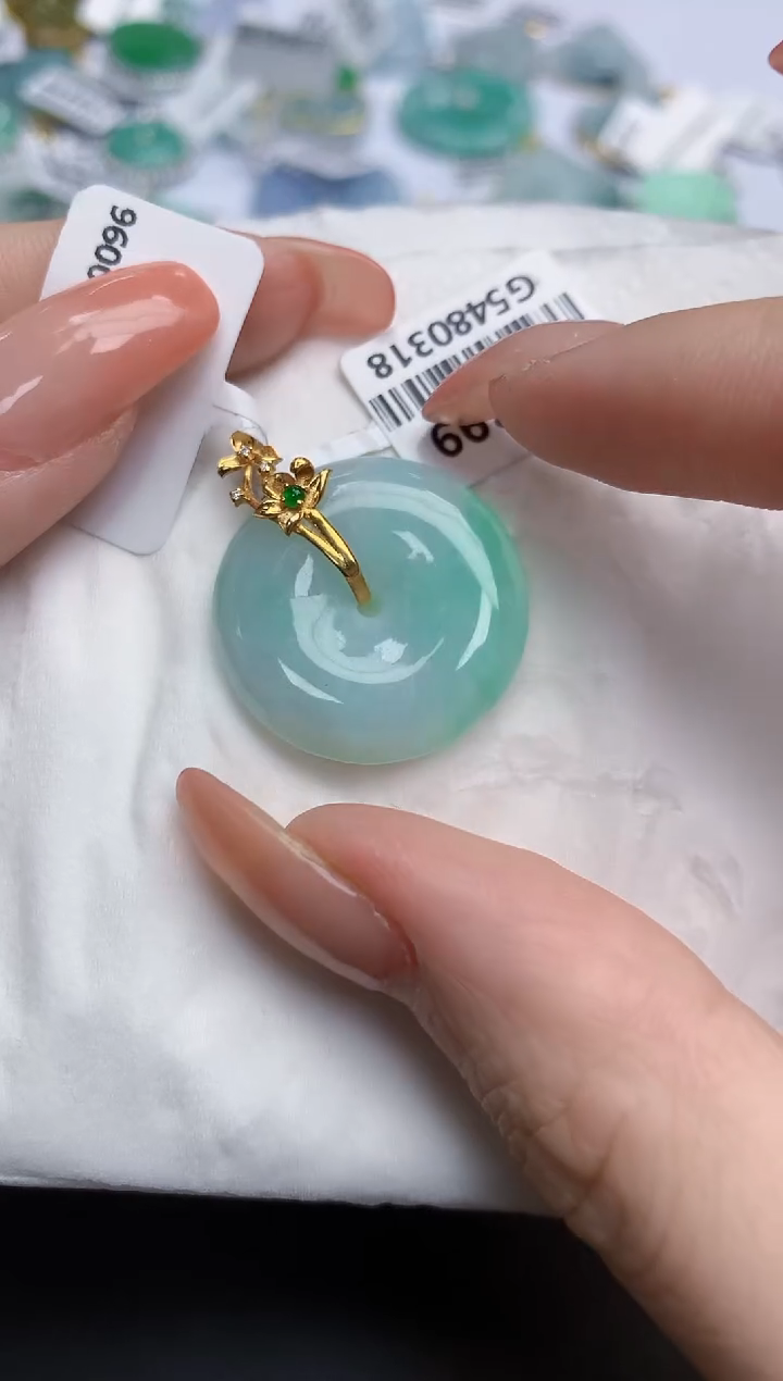 【闪购商品】翡翠颈饰18K金镶嵌天然缅甸翡翠A货