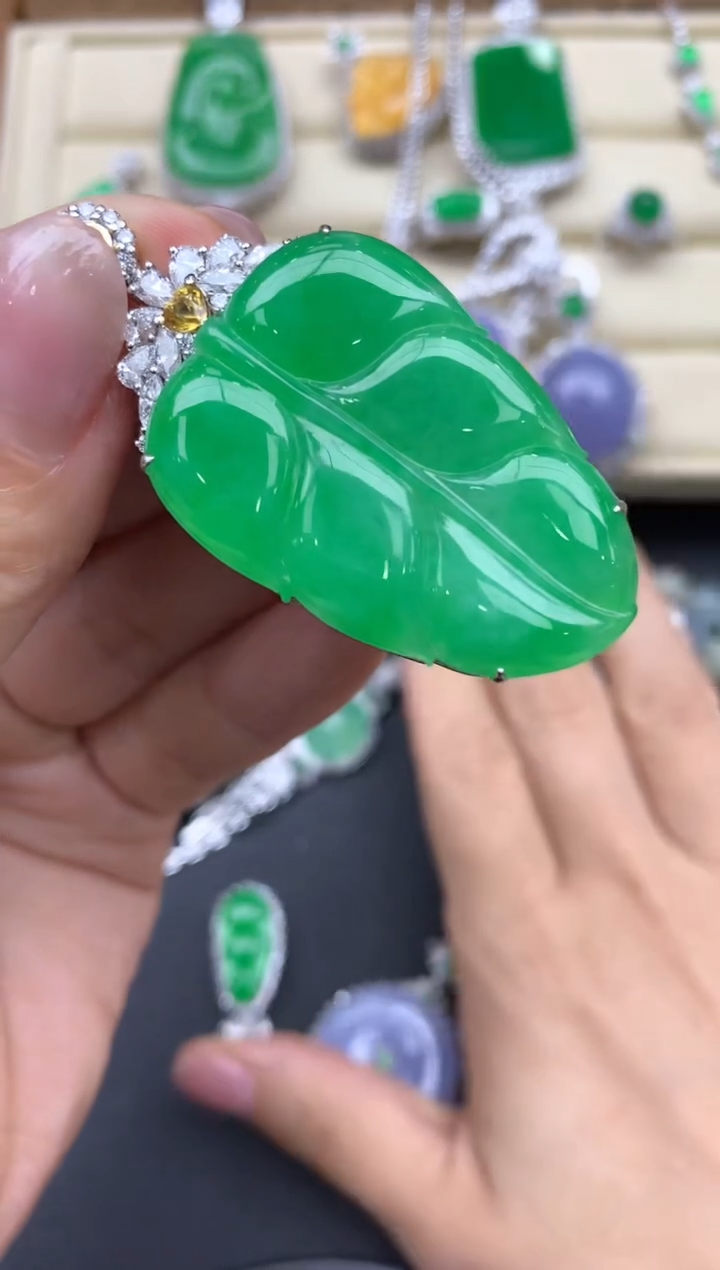 【闪购商品】翡翠吊坠(不含链)18K金镶嵌556-中国好珍宝