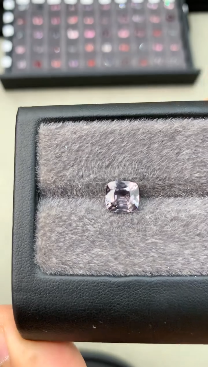 【闪购商品】定制尖晶石裸石未镶嵌2.22ct 枕型 金属色调