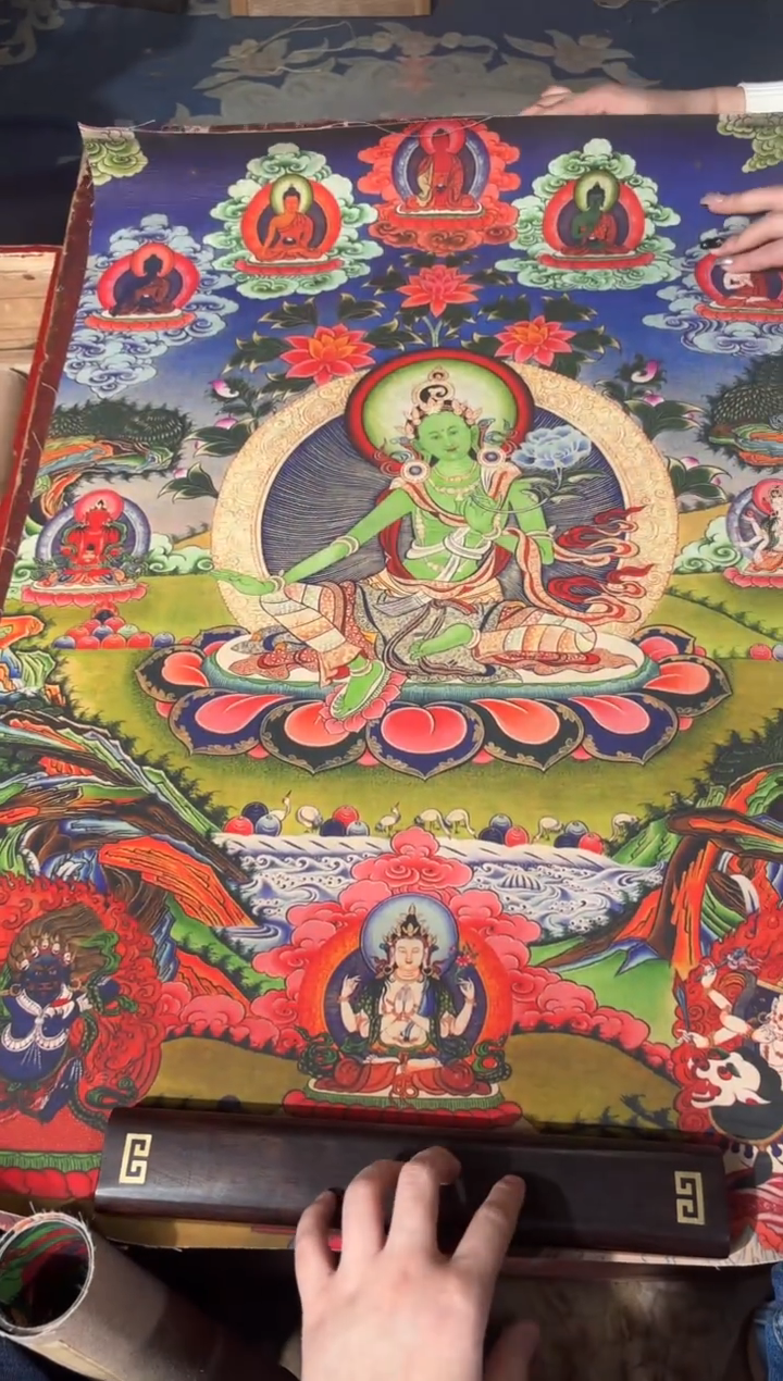 卷轴画龙妹的唐卡tk16