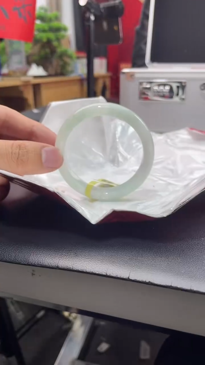 【闪购商品】翡翠手镯未镶嵌13翡翠手镯