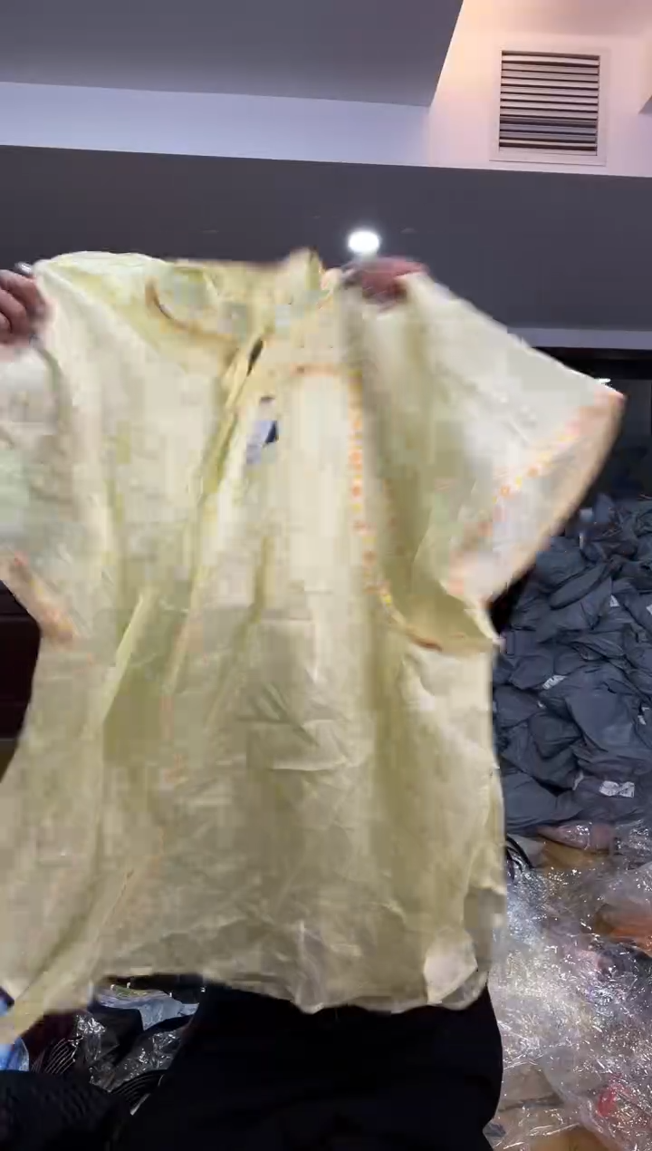 半袖 Xl  130斤以里