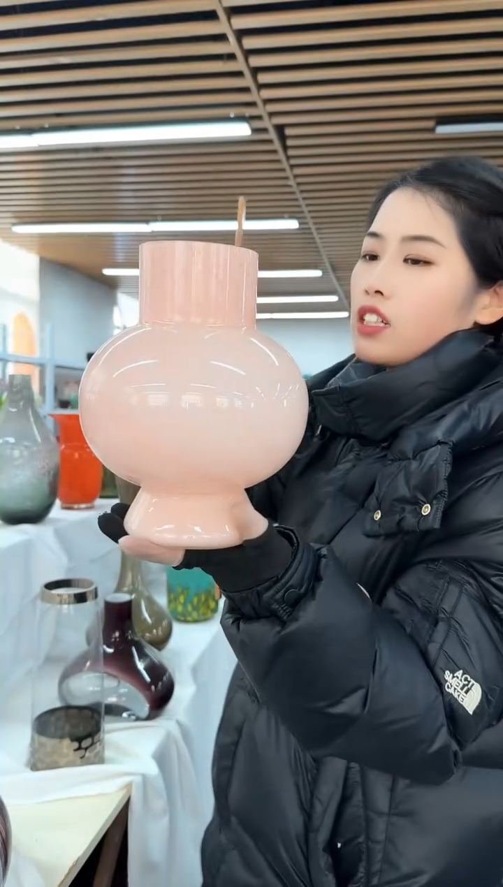 【闪购商品】花瓶8*25..........