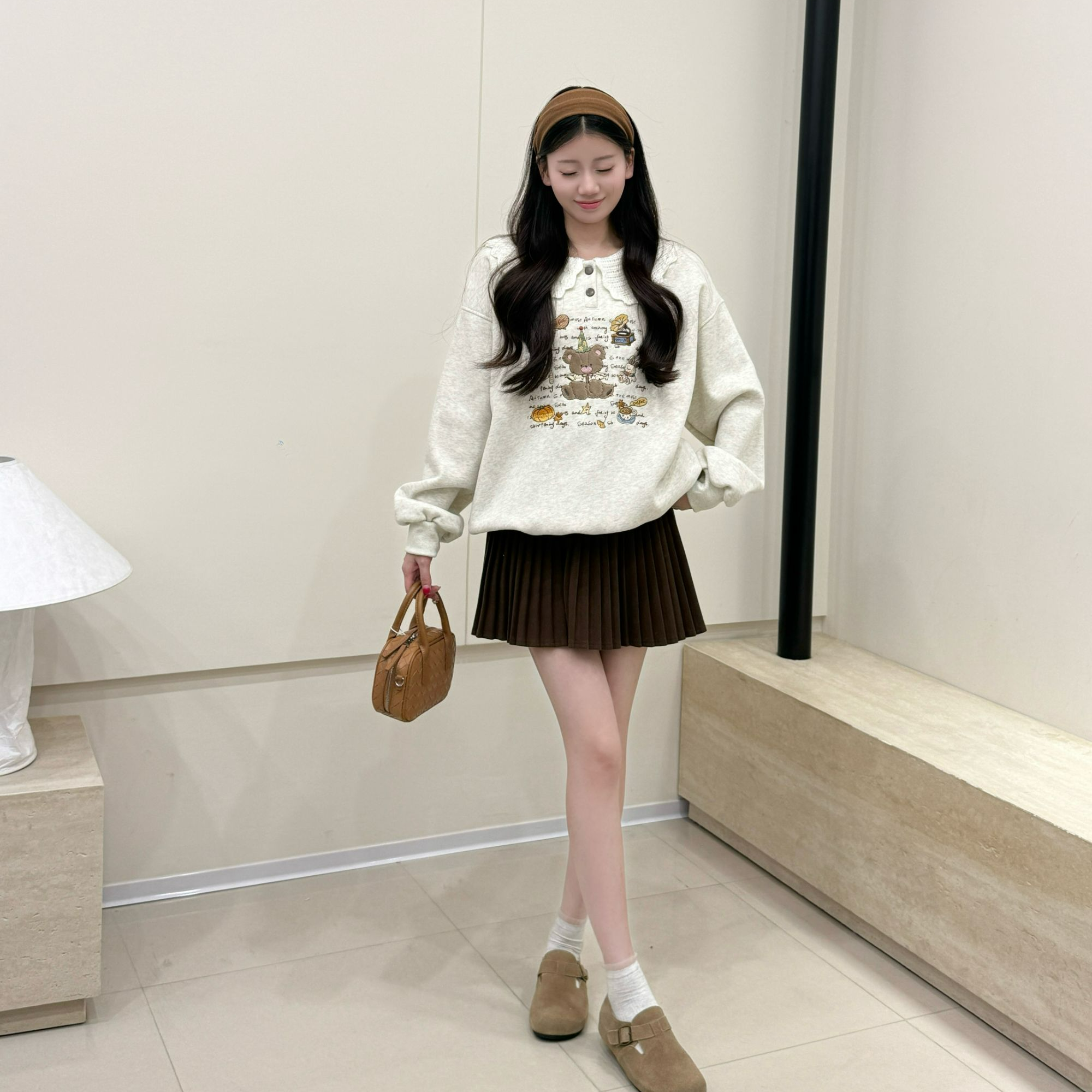 韩系加绒加厚刺绣小熊娃娃领卫衣女宽松百搭上衣2025冬新款