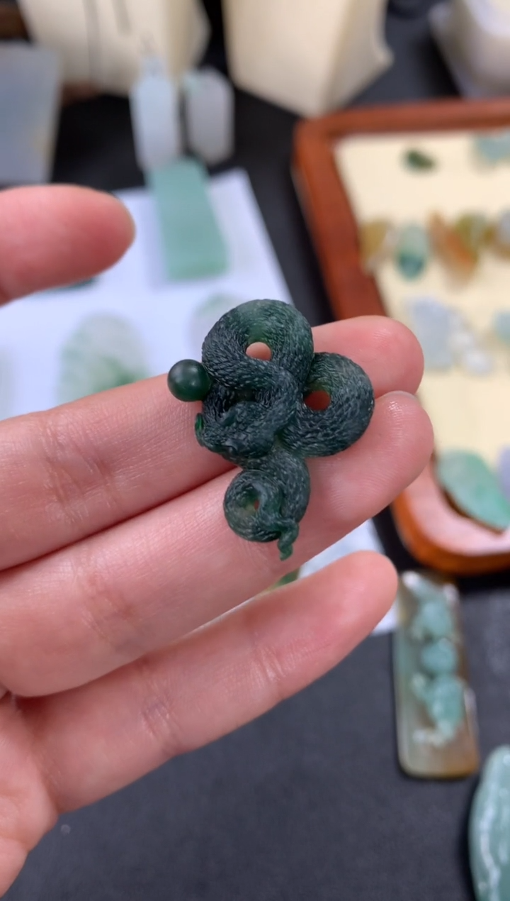 【闪购商品】定制翡翠未镶嵌翡翠