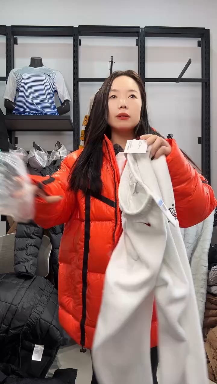 2215闪购编码 Nike/Joedan运动卫衣裤以直播间过款为准 尺码·M