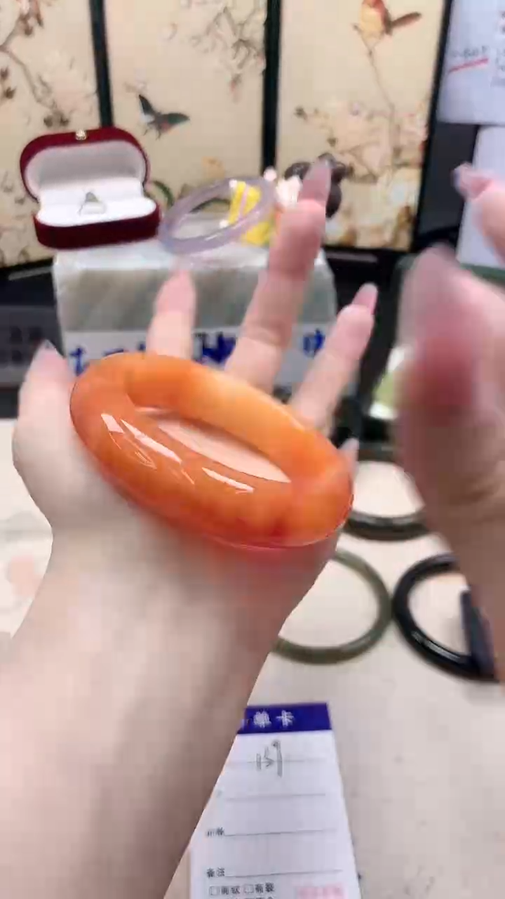 石英质玉手镯未镶嵌139/53.7